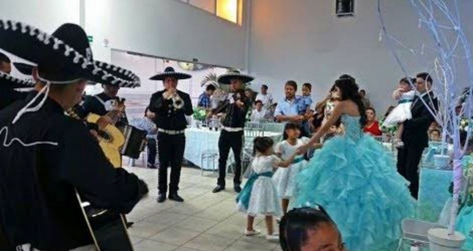 Felicidades a nuestra xv